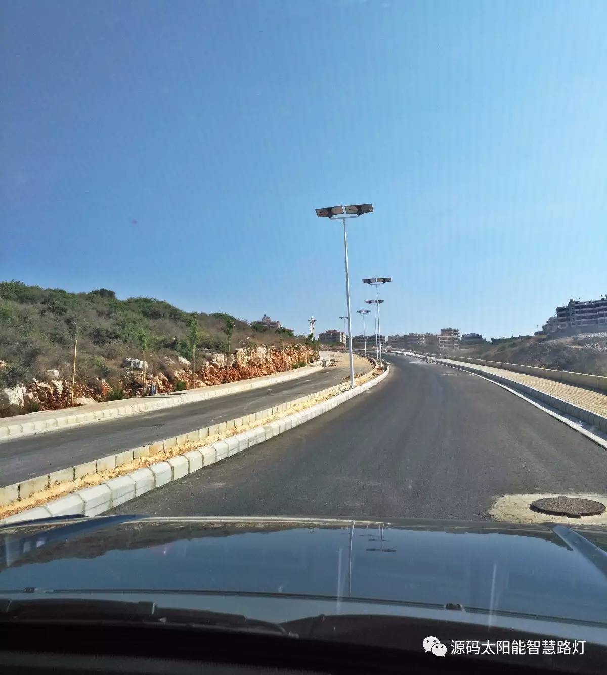 太陽能路燈，太陽能平板燈，光伏產(chǎn)業(yè)，綠色節(jié)能，太陽能路燈廠家