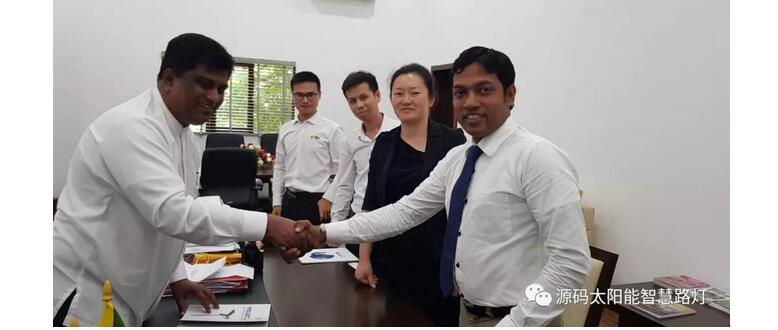 總統(tǒng)、發(fā)展局主席齊齊發(fā)聲，源碼火遍這個(gè)國(guó)家！